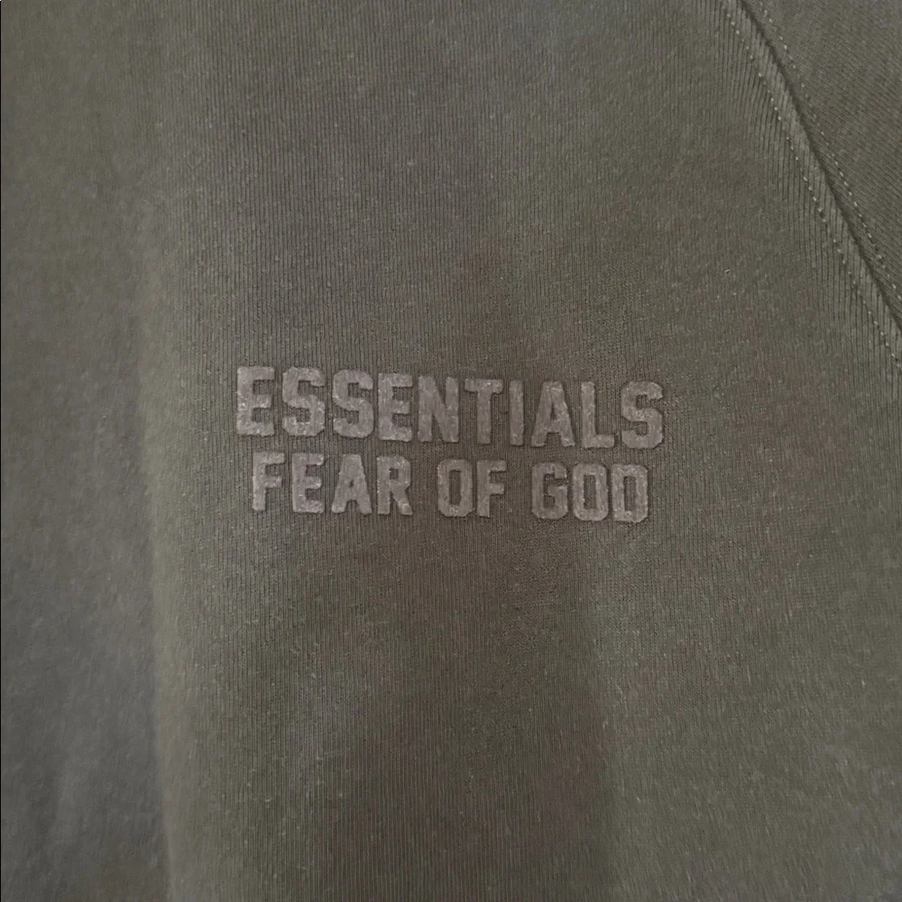 Essentials Fear Of God Crewneck / Small / Authentic / Made In Vietnam - Picture 4 of 8